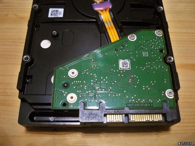 【簡單分享】為我家的NAS+DAS 換顆大容量的腦容量：Seagate NAS HDD 4TB 3.5吋硬碟UNBOX