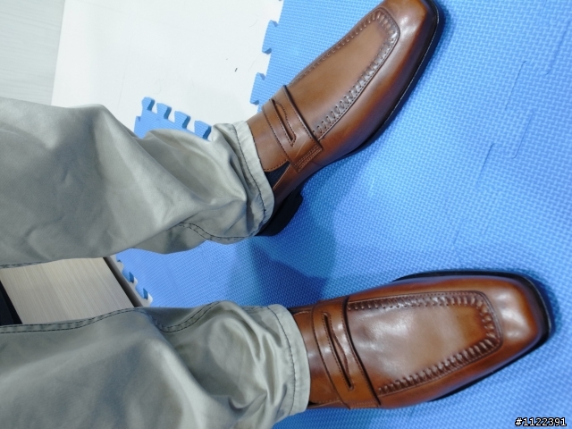 遲來的開箱 Ted Baker Selip Leather Loafers