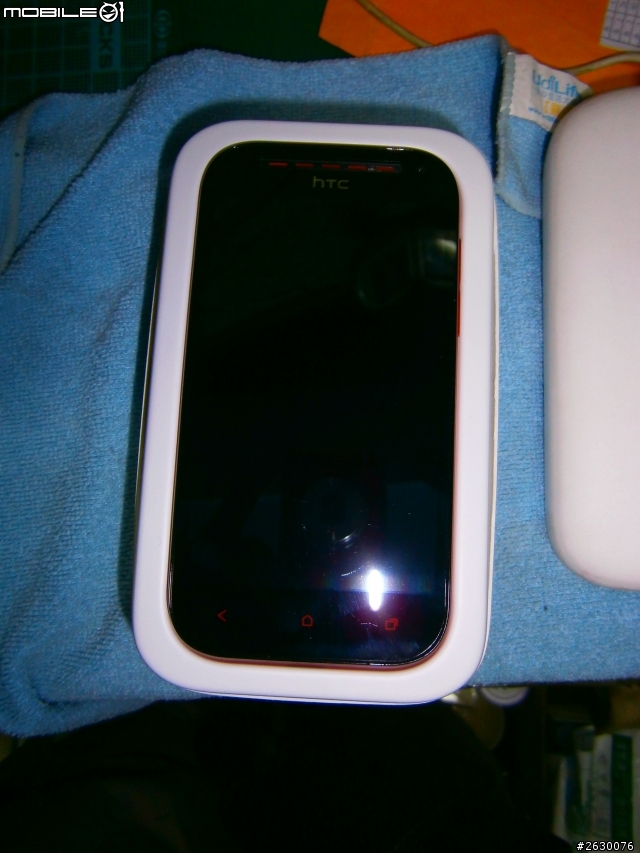 CP值很高的手機 hTC One SV 開箱