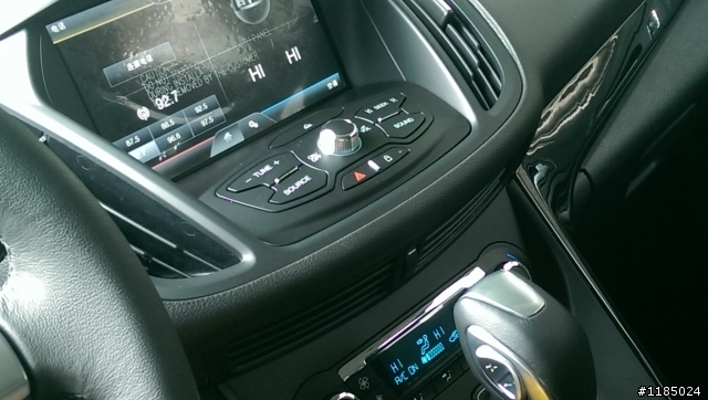 Ford Kuga (是蠻好開的）