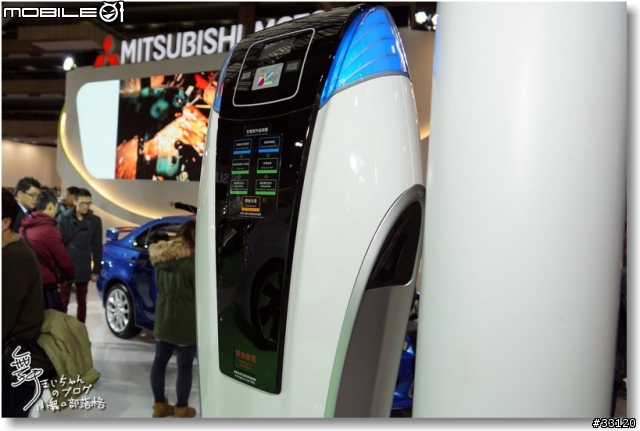 【2014台北車展】Mitsubishi車展特派員現場一直被擠到角落的側面報導