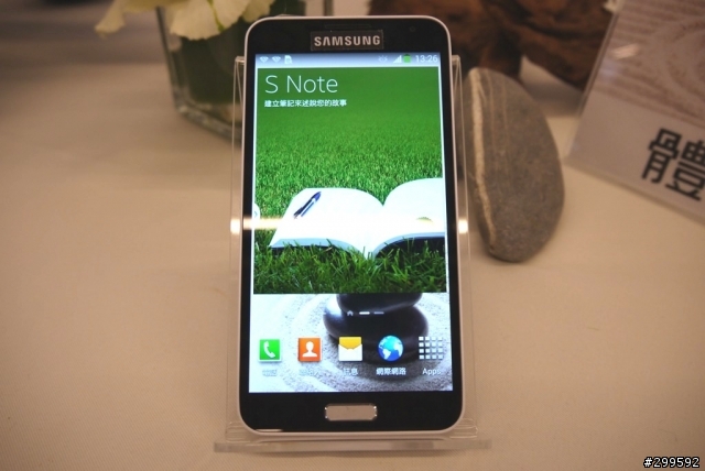  Samsung GALAXY J  魅力美型鑑賞會