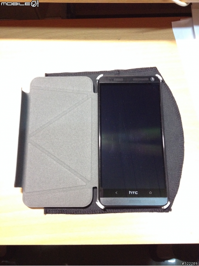 HTC One Max的首購禮開箱~比我想得漂亮很多!有人也收到了嗎?