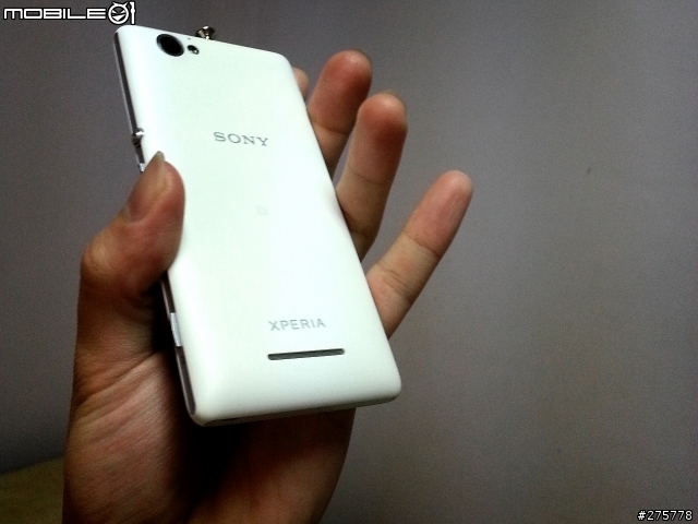 Sony Xperia M 小白妮 (開箱分享)