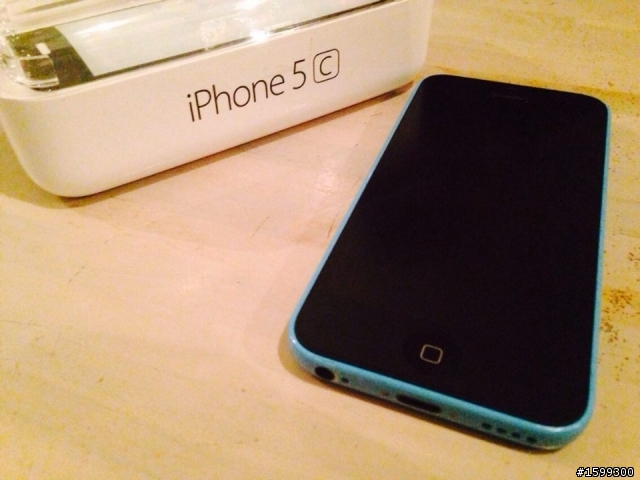 新機Apple iphone 5C藍