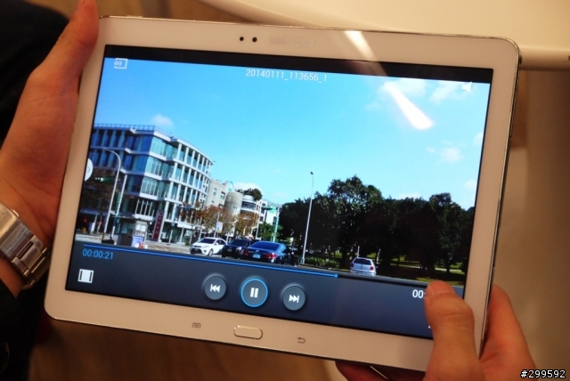 Samsung GALAXY J  魅力美型鑑賞會