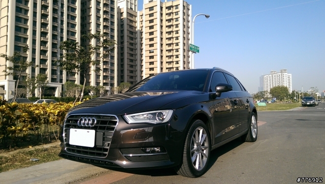 AUDI A3 1.8T雙色內裝入庫