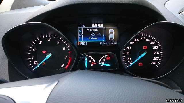 KUGA 1.6 試駕
