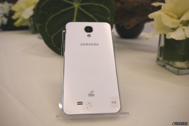  Samsung GALAXY J  魅力美型鑑賞會