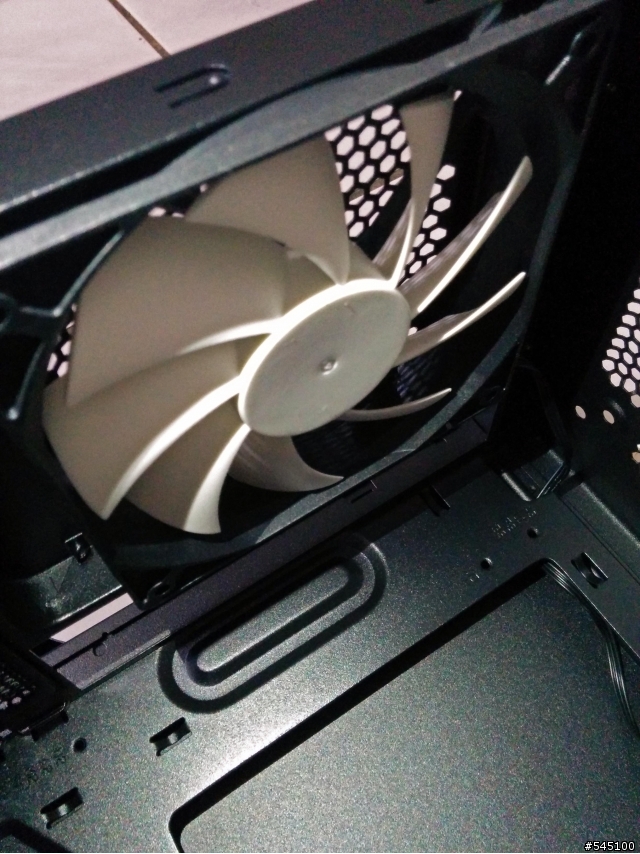 [開箱]NZXT Source 210 Window 白