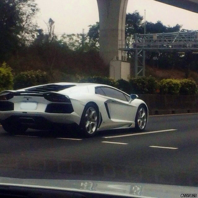 路上遇到的車