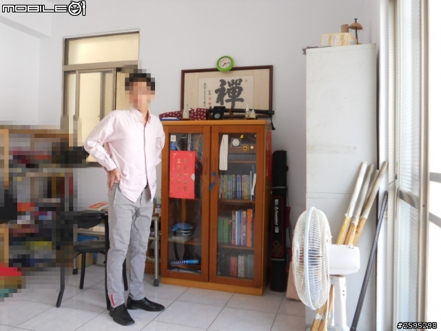 小弟試著用西裝背心配了幾件襯衫,請各位前輩評論,給些意見