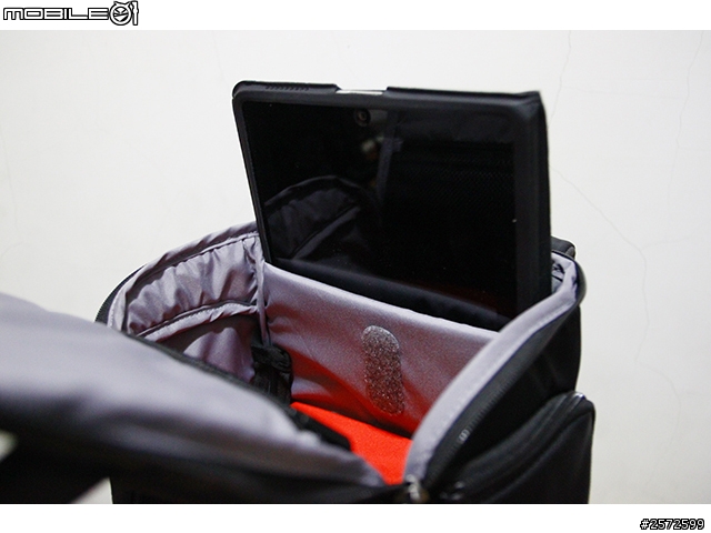 [開箱]Manfrotto Advanced 專業級系列包包中的  Tri Backpack 專業級3合1斜肩後背包 M