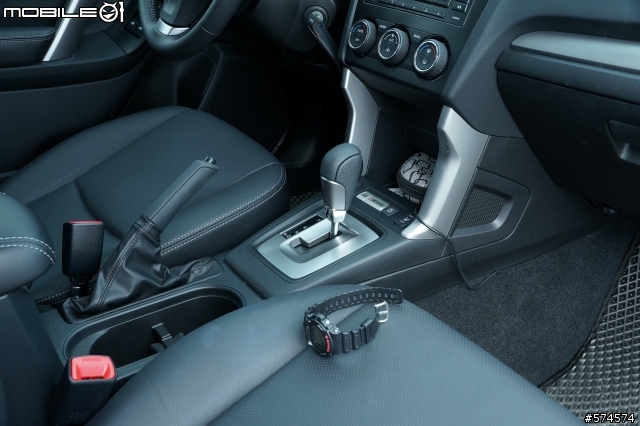 小小的開箱紀念~2014 forester 2.0 i  elegant(2/22增加內裝圖片)