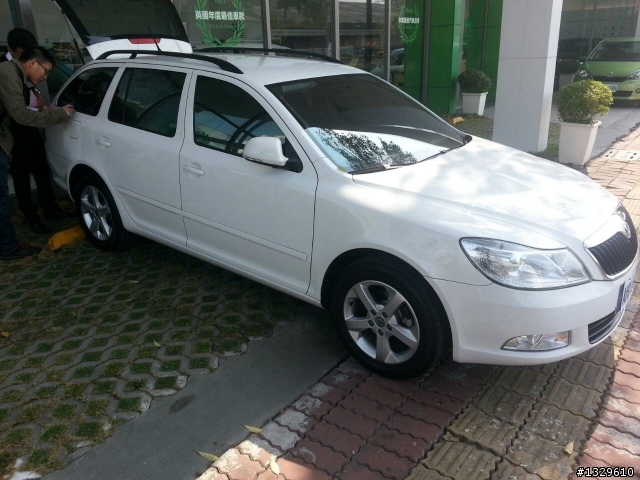 OCTAVIA COMBI 1.6 TDI 簡單開箱及心得