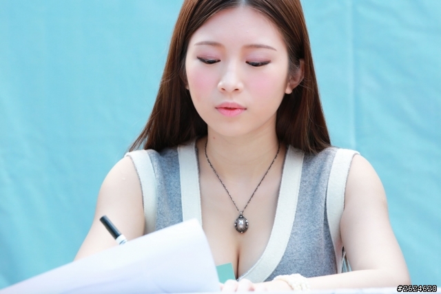 雞排妹《愛是神馬》2/4 台南簽唱會 相片