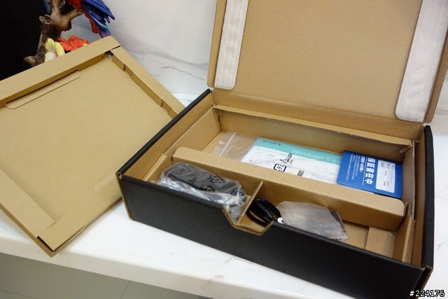 [開箱] 最後的Sony VAIO ─ 絕美藝術日版客制化筆電 Sony VAIO Pro 11 霧面非觸碰版