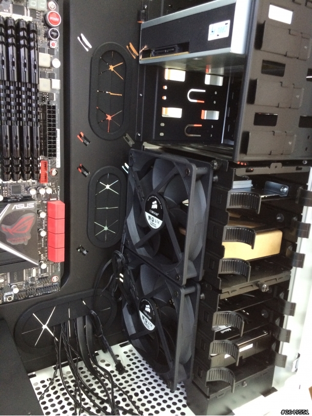 第一次自組電腦使用AMD平台和顯卡交火.1