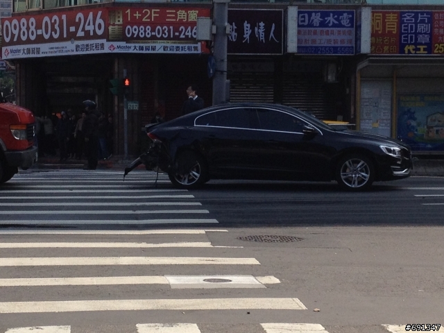 發生在重慶北路二段與涼州街的車禍