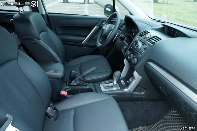 小小的開箱紀念~2014 forester 2.0 i  elegant(2/22增加內裝圖片)