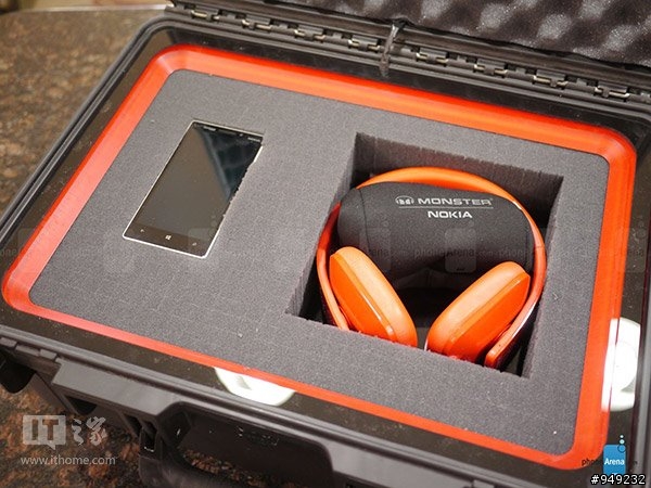 轉貼WP8 Nokia Lumia Icon 929 開箱分享