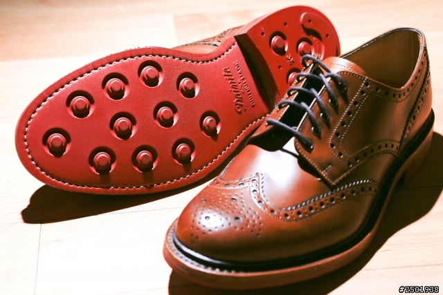開箱！ 英國製手工皮鞋(牛津鞋）Loake 1880 Premium Worton Dainile鞋底經典雕花手工鞋