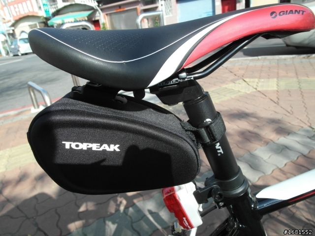 人生第一台公路車 GIANT R3300 /新增圖片
