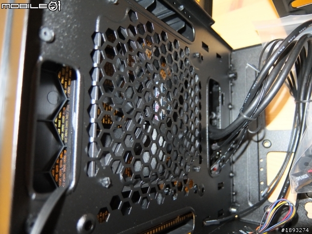 [開箱] 新年新氣象 Cooler Master Elite 110 ITX 小機殼