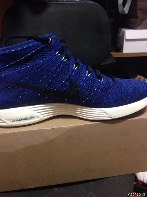 求證這雙nike flyknit chukka
