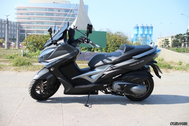 久違的XC400 ABS開箱