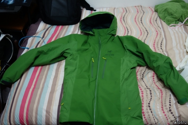 (圖多慎入) TNF 限量版 950 Pro 羽絨服和鳥衣 Fission SV MHW 毛猴
