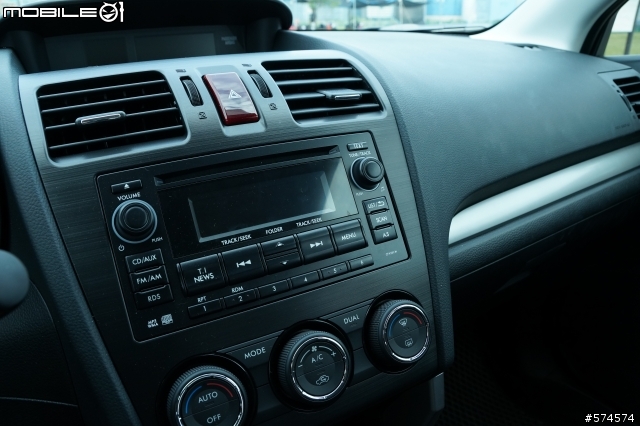 小小的開箱紀念~2014 forester 2.0 i  elegant(2/22增加內裝圖片)