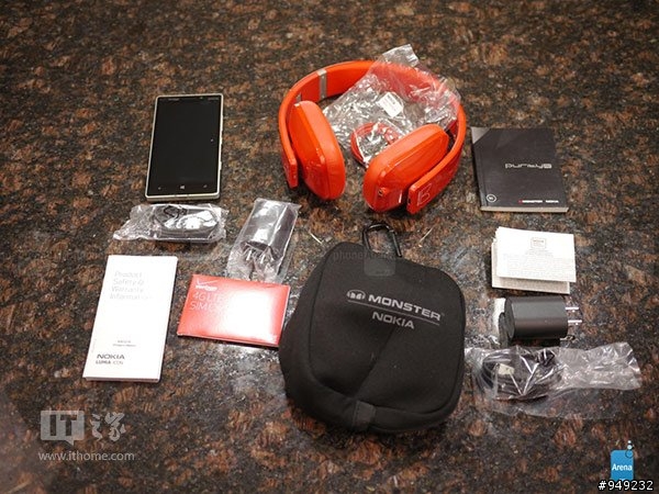轉貼WP8 Nokia Lumia Icon 929 開箱分享