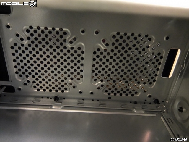 [開箱] 酷媽 CoolerMaster 入門低價機殼：殺手 103 裝機文