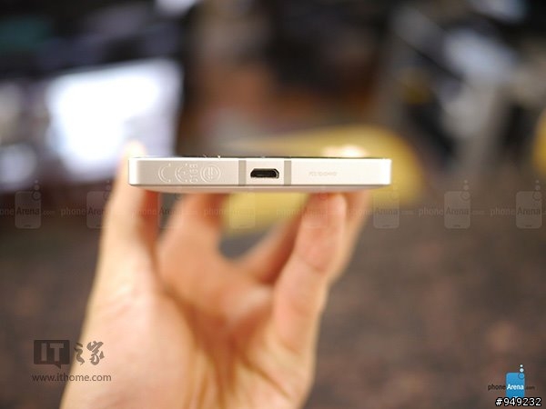 轉貼WP8 Nokia Lumia Icon 929 開箱分享