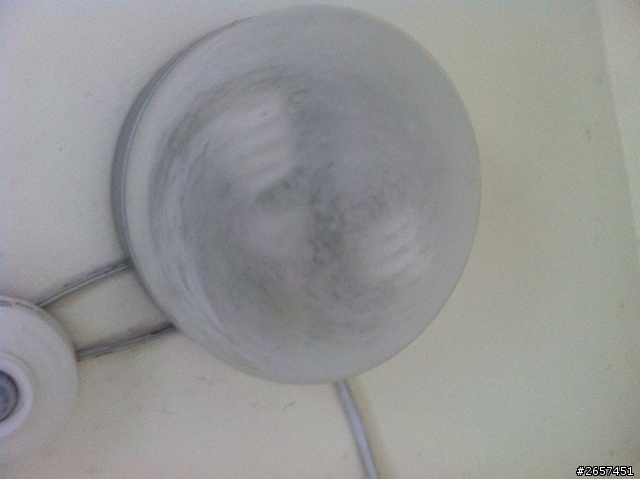 【求救】電燈的外蓋無法拆除