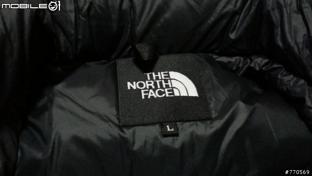 新入荷 THE NORTH FACE 光電子超級極輕迷彩外套