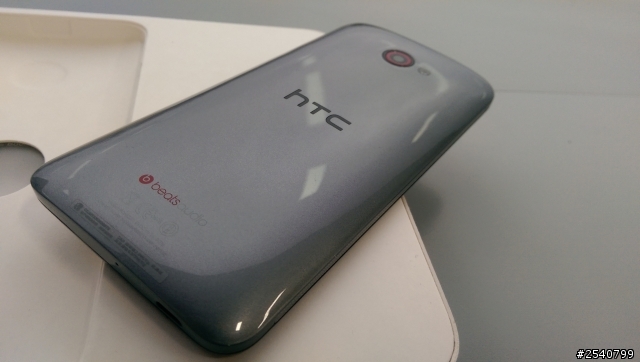 【HTC Butterfly S 特仕灰 】電力滿點美型機冷冽開箱