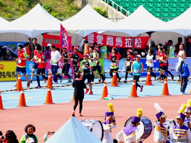 2014年 (2/16) 高雄國際馬拉松照片 分享