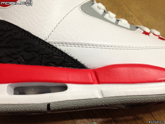 請幫忙看jordan 3 AJ3的真假