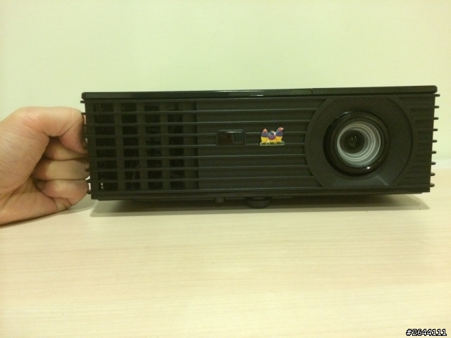 三隻鳥 PJD7820HD Full HD 投影機-使用開箱