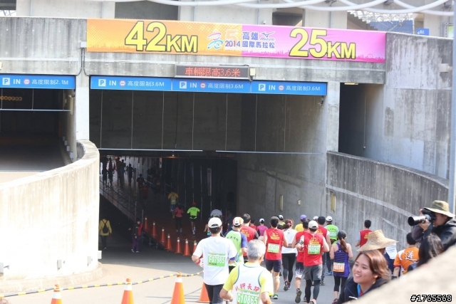 2014年 (2/16) 高雄國際馬拉松照片 分享