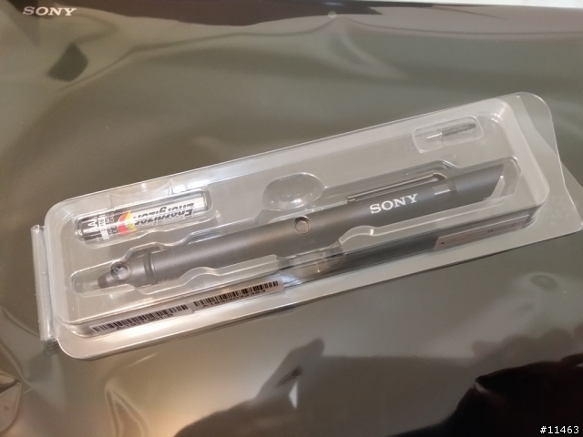 [八年半的科技進步] Sony Vaio Tap11 開箱~~