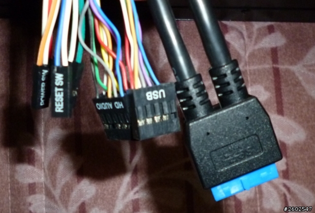 [心得]電腦零件過年也來大搬家-視博通統治者機殼
