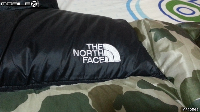 新入荷 THE NORTH FACE 光電子超級極輕迷彩外套