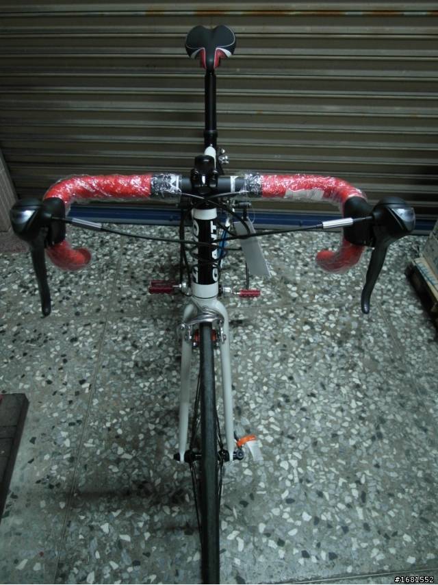 人生第一台公路車 GIANT R3300 /新增圖片