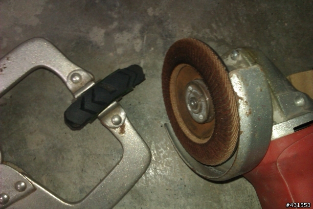 [吃飽撐著]DIY自製v煞可替換煞車皮