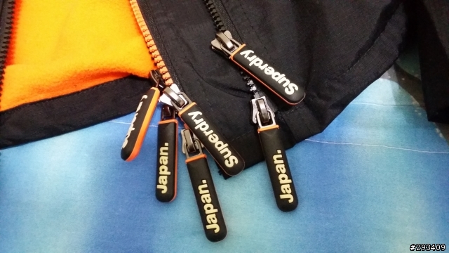 SUPERDRY windcheater jacket 真假問題