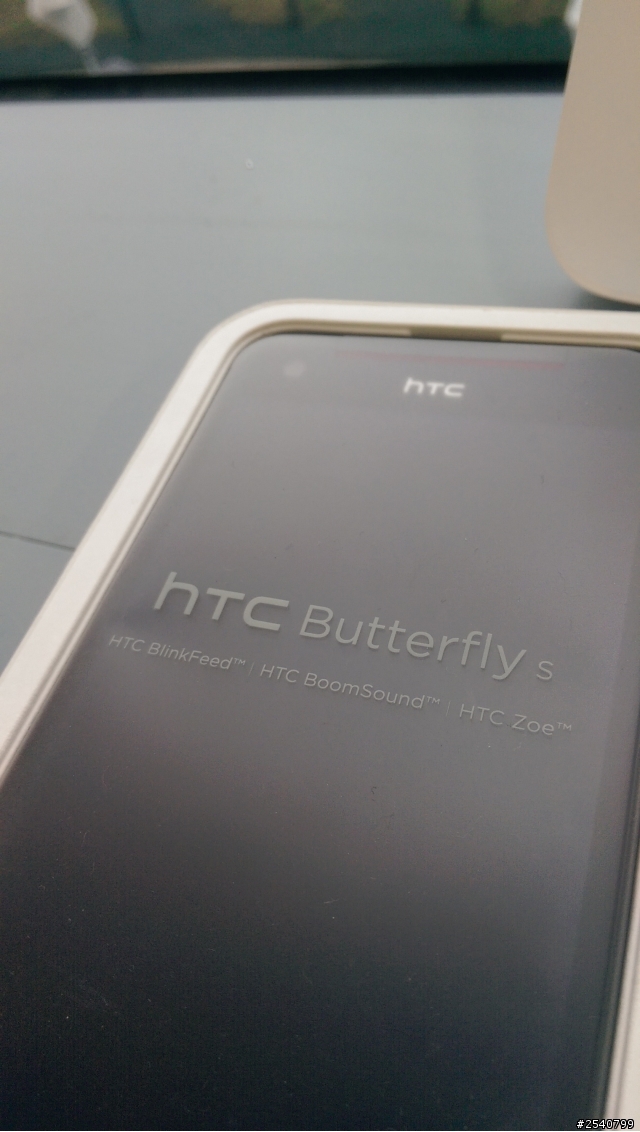 【HTC Butterfly S 特仕灰 】電力滿點美型機冷冽開箱