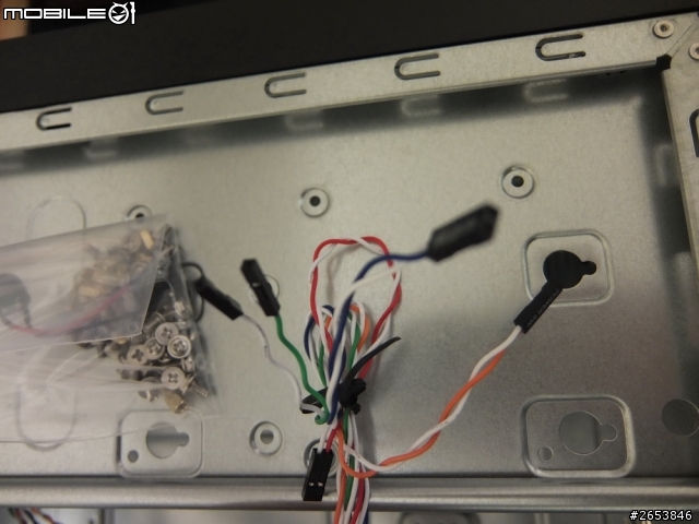 [開箱] 酷媽 CoolerMaster 入門低價機殼：殺手 103 裝機文